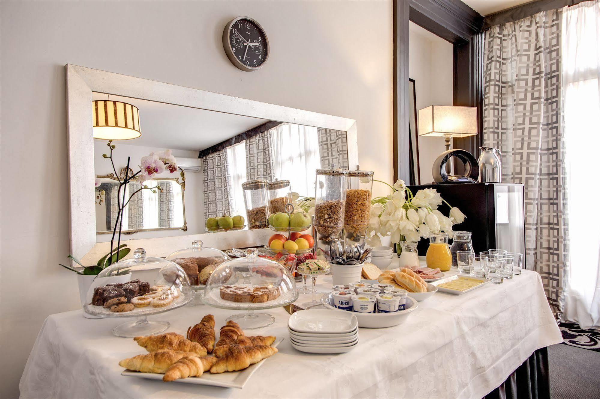 Residenza Bourbon Hotel Rome Luaran gambar